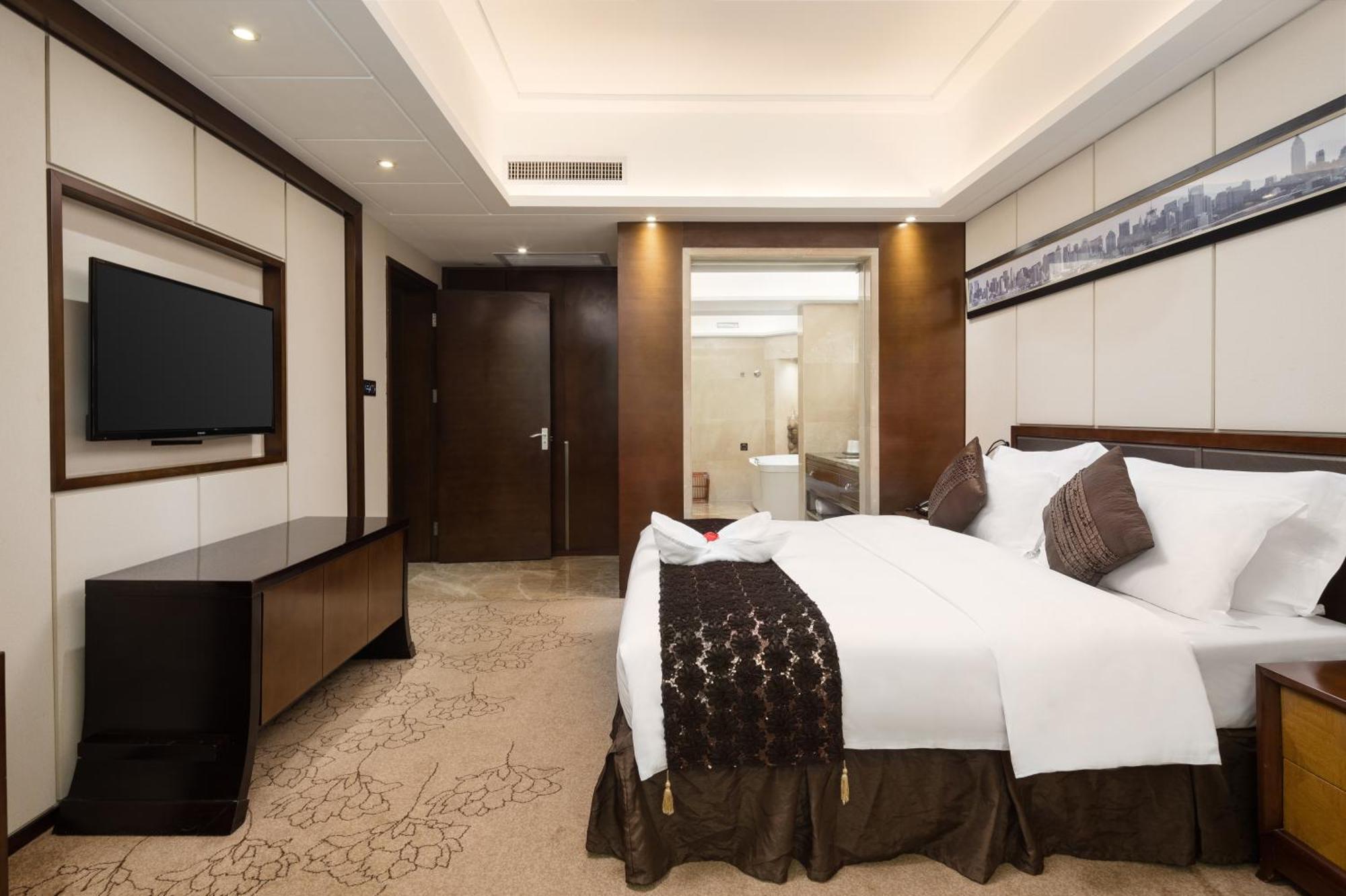 Maoming International Hotel Dış mekan fotoğraf